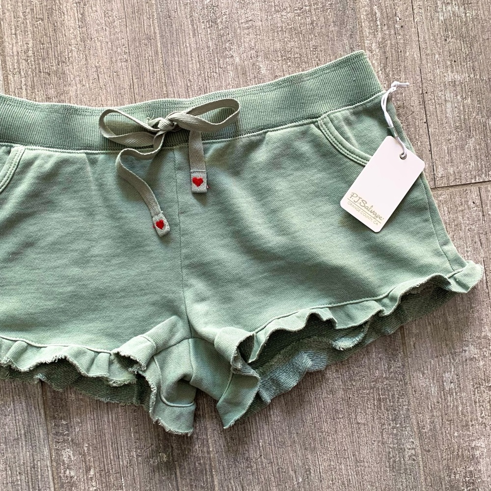 🔥🔥PJ SALVAGE - LOUNGE HEARTS SWEATSHORTS🔥🔥